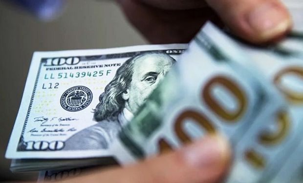Dólar hoy: a cuánto cotizó el dólar blue y el dólar tarjeta tras los cambios del Gobierno