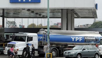 YPF bajó el precio de los combustibles hasta un 3,2%