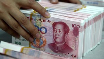 FMI aprobó inclusión de yuan chino a su canasta referencial de monedas
