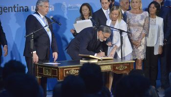 Ya es oficial: con un Decreto el Gobierno subió las retenciones a la soja al 33%